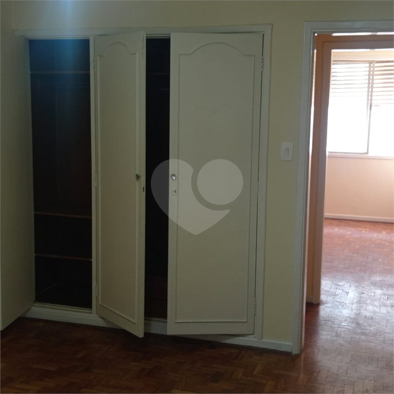 Apartamento à venda com 3 quartos, sendo 1 suíte, em Pinheiros, São Paulo, SP