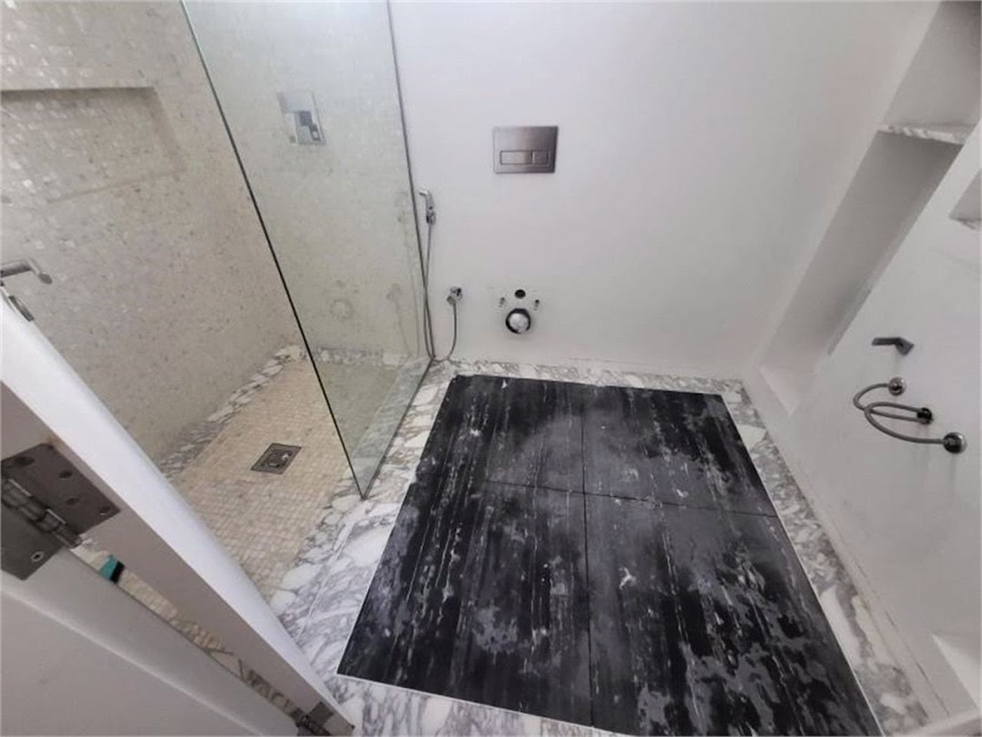 Apartamento Residencial à venda, Gonzaga, Santos - AP1414.