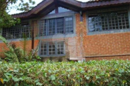 Casa à venda com 3 quartos, sendo 1 suíte, em Roseira, Mairiporã, SP