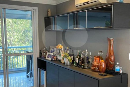 Apartamento à venda com 3 suítes em Vila Andrade, São Paulo, SP
