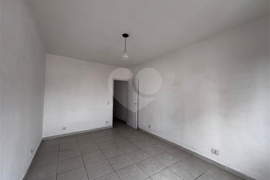 Sobrado à venda com 3 quartos em Vila Dom Pedro Ii, São Paulo, SP
