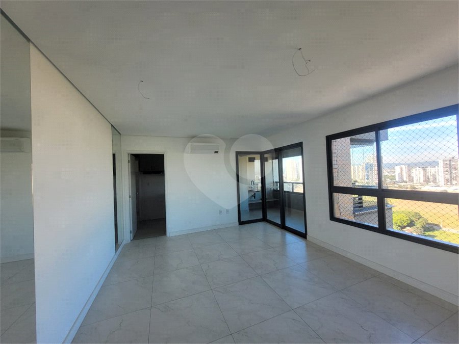 Apartamento para alugar com 3 quartos, sendo 1 suíte,  em Parque Campolim, Sorocaba, SP