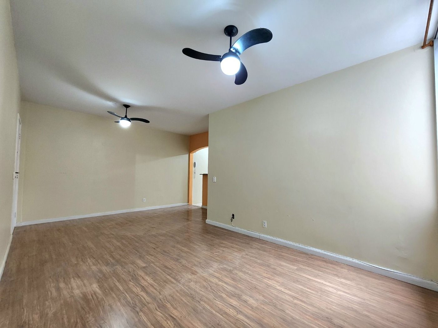 Apartamento próximo da praia com 1 dormitório, 2 banheiros à venda, 55 m² por R$ 420.000 - Pompéia - Santos/SP