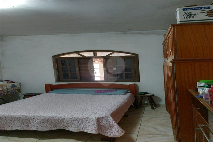 Sobrado à venda com 4 quartos no Brasilândia, São Paulo, SP