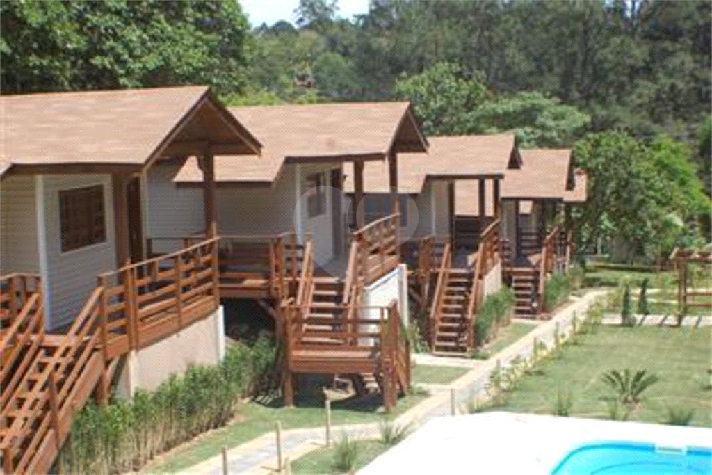 Casa à venda com 5 suítes no condomínio Cinco Lagos, Mairiporã - SP