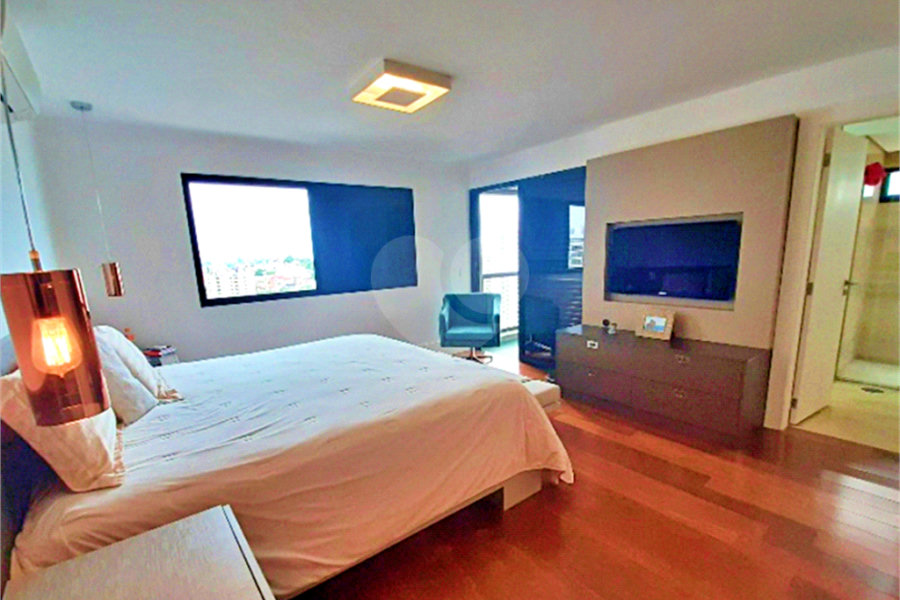 Apartamento à venda com 4 quartos, sendo 3 suítes, em Santana, São Paulo, SP