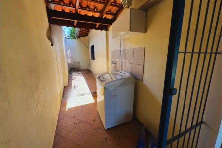 Chácara à venda com 3 quartos, sendo 1 suíte, em Chácara Companheiros, Jundiaí, SP