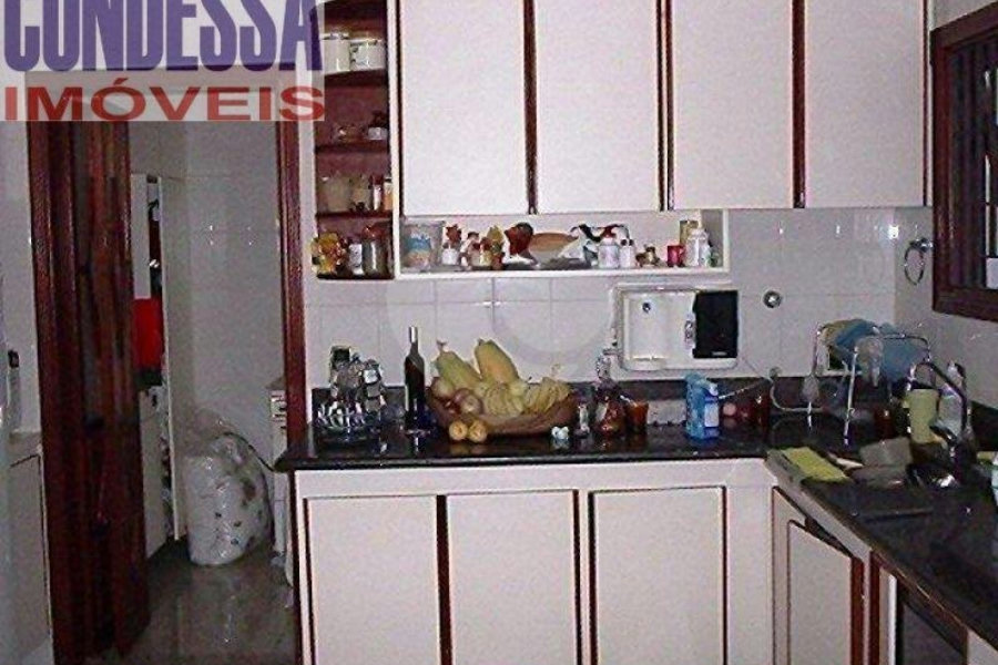 Sobrado à venda com 5 quartos, sendo 2 suítes, em Horto Florestal, São Paulo, SP