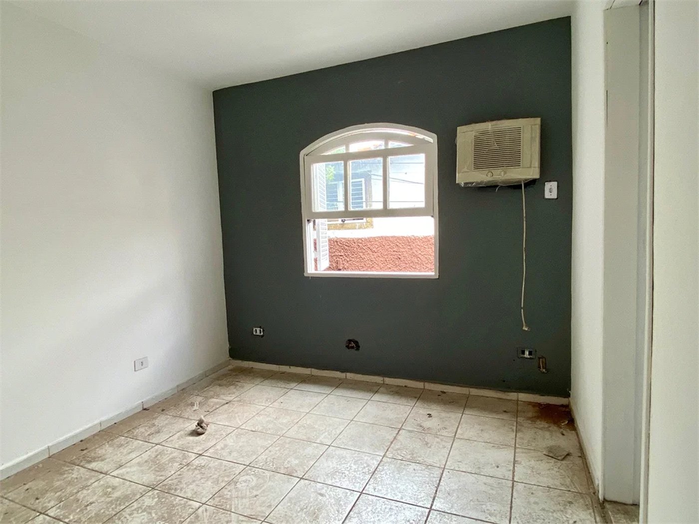 Casa à venda com 3 quartos, sendo 2 suítes,  em Vila Progredior, São Paulo, SP
