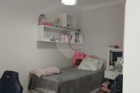 Sobrado à venda com 3 quartos, sendo 2 suítes, em Vila Dom Pedro I, São Paulo, SP