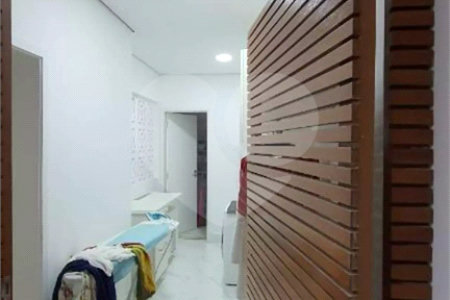 Casa à venda com 3 suítes no condomínio Metropolitan, São Paulo - SP