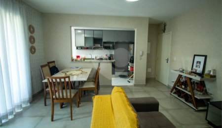 Apartamento à venda com 2 quartos, sendo 1 suíte, no Centro, São Roque, SP