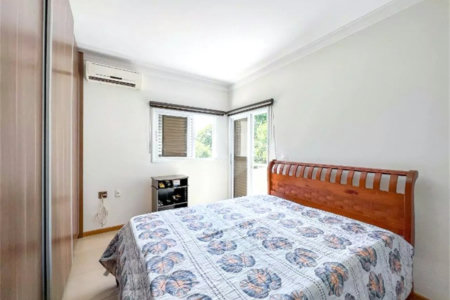 Casa à venda com 3 suítes no condomínio Portal do Lago, Valinhos - SP
