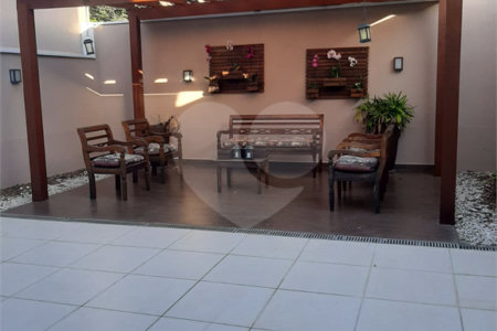 Casa à venda com 3 suítes no condomínio Village Moutonnée, Salto - SP