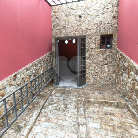 Casa à venda ou para alugar com 1 suíte, no Centro, Itapetininga, SP