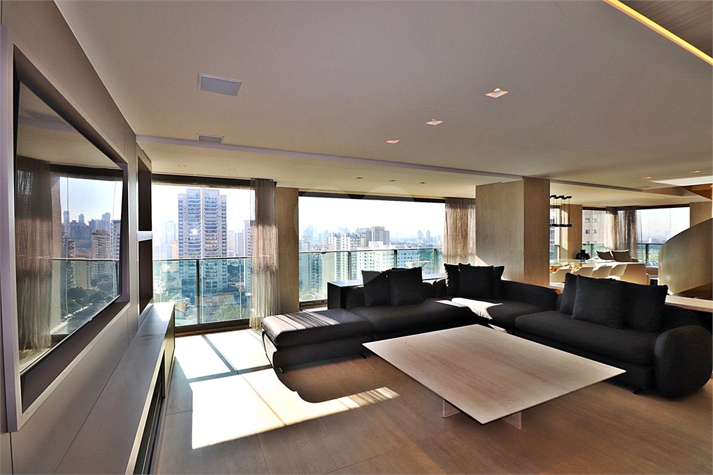 Apartamento à venda com 4 suítes em Santana, São Paulo, SP