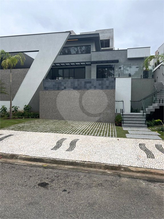 Terreno à venda com 4 suítes no condomínio Granja Anita, Mogi das Cruzes - SP