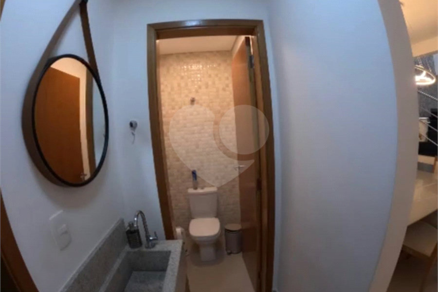 Sobrado à venda com 3 quartos, sendo 1 suíte, em Vila Lucia, São Paulo, SP