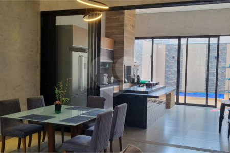 Casa à venda com 3 quartos, sendo 1 suíte, no condomínio Villas Mabel, Ribeirão Preto - SP