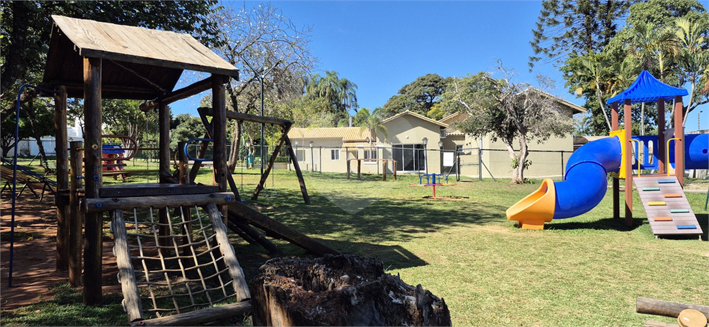 Casa à venda ou para alugar com 3 suítes no condomínio Jardim Theodora, Itu - SP