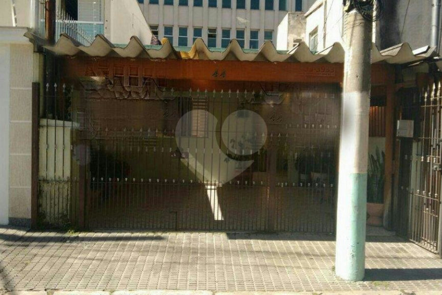 Casa à venda com 2 quartos, sendo 1 suíte, em Vila Constança, São Paulo, SP