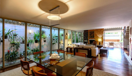 Casa à venda com 4 quartos, sendo 1 suíte,  em Jardim Leonor, São Paulo, SP