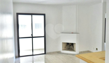 Apartamento à venda com 2 quartos, sendo 1 suíte,  em Vila Hamburguesa, São Paulo, SP