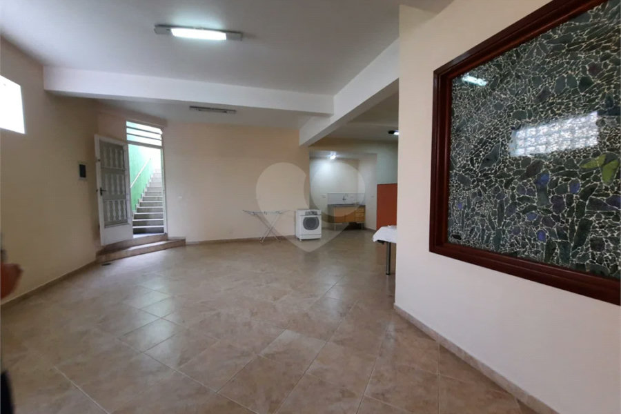 Sobrado à venda com 4 quartos, sendo 3 suítes,  em Região Central, Caieiras, SP