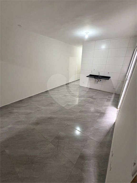 Casa à venda com 3 quartos, sendo 1 suíte, no condomínio Felipe Camarao, Poá - SP
