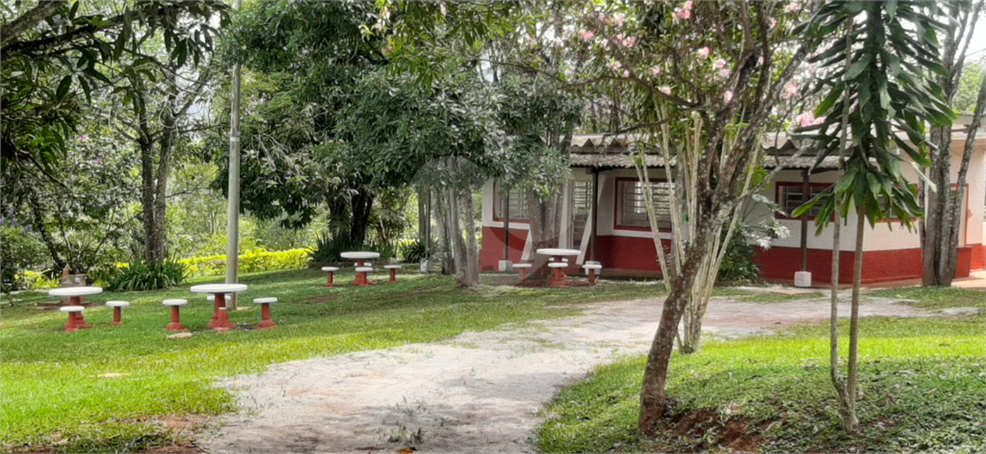 Casa à venda com 3 suítes no condomínio Chacarás Bela Vista, Mairiporã - SP
