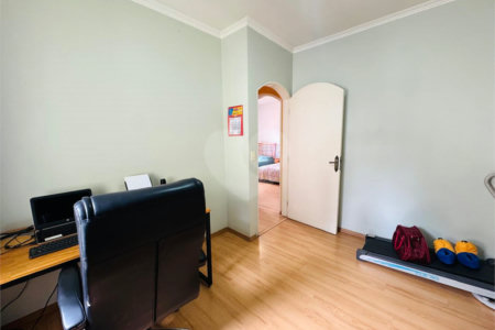 Casa à venda com 4 quartos, sendo 1 suíte,  em Vila Galvão, Guarulhos, SP