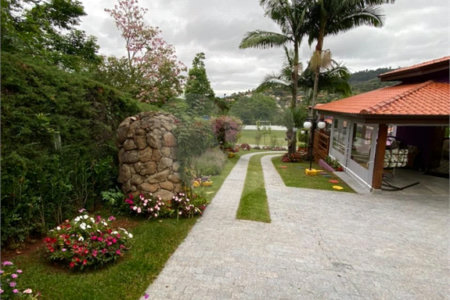 Casa à venda com 7 suítes no condomínio Capela do Barreiro, Itatiba - SP