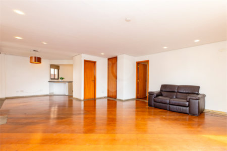 Apartamento à venda com 4 quartos, sendo 2 suítes, em Brooklin, São Paulo, SP
