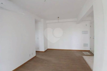 Apartamento à venda com 2 quartos, sendo 1 suíte,  em Vila Guarani (z Sul), São Paulo, SP