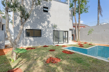 Casa à venda com 4 suítes no condomínio Reserva Robélia, São Paulo - SP