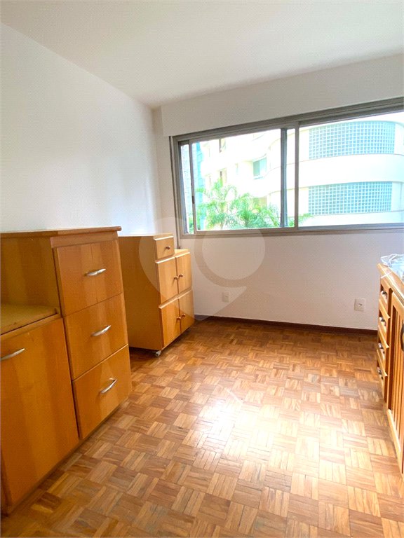 Apartamento à venda ou para alugar com 4 quartos, sendo 1 suíte, em Itaim Bibi, São Paulo, SP