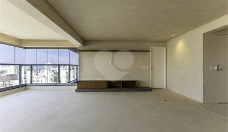 Apartamento à venda ou para alugar com 3 suítes em Água Branca, São Paulo, SP
