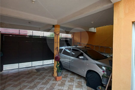 Casa à venda com 3 quartos, sendo 1 suíte,  em Jardim Santa Mônica, São Paulo, SP