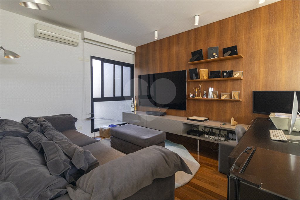 Casa à venda com 3 suítes em Jardim Luzitânia, São Paulo, SP