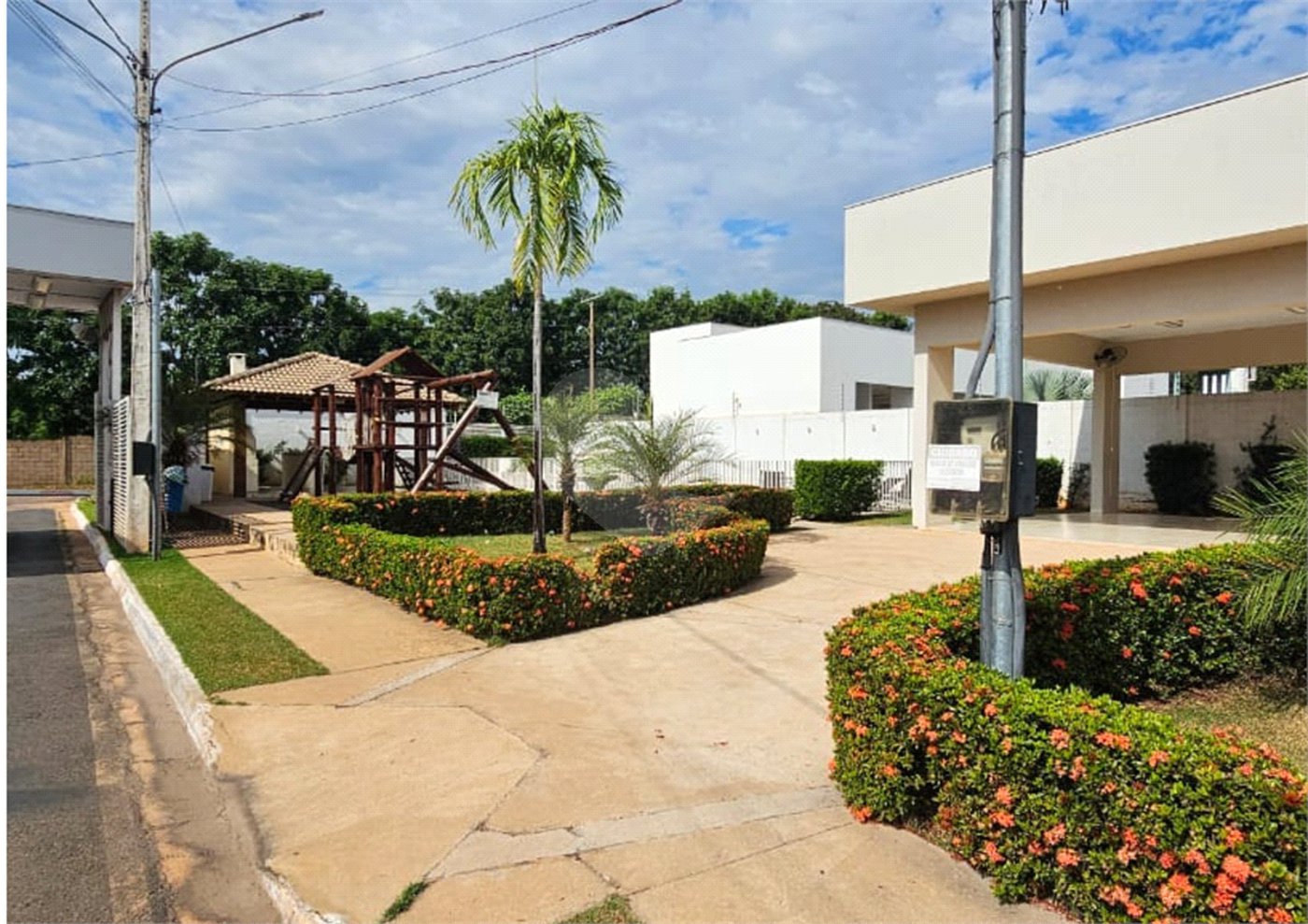 Casa à venda com 2 quartos em Parque Atalaia, Cuiabá, MT