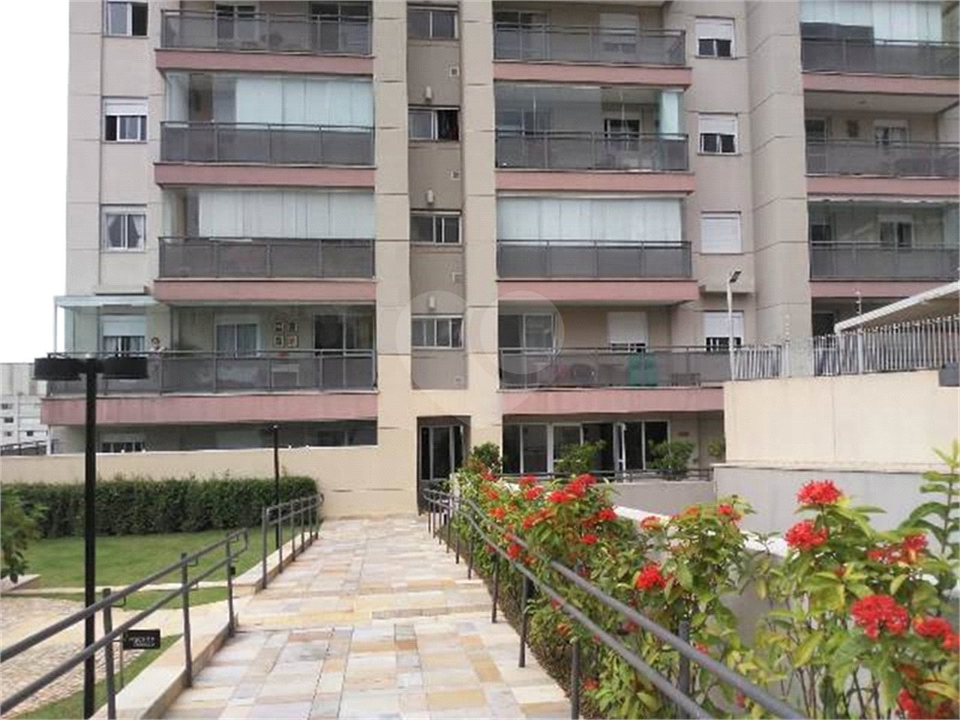 Apartamento à venda com 2 quartos, sendo 1 suíte,  em Vila Paiva, São Paulo, SP