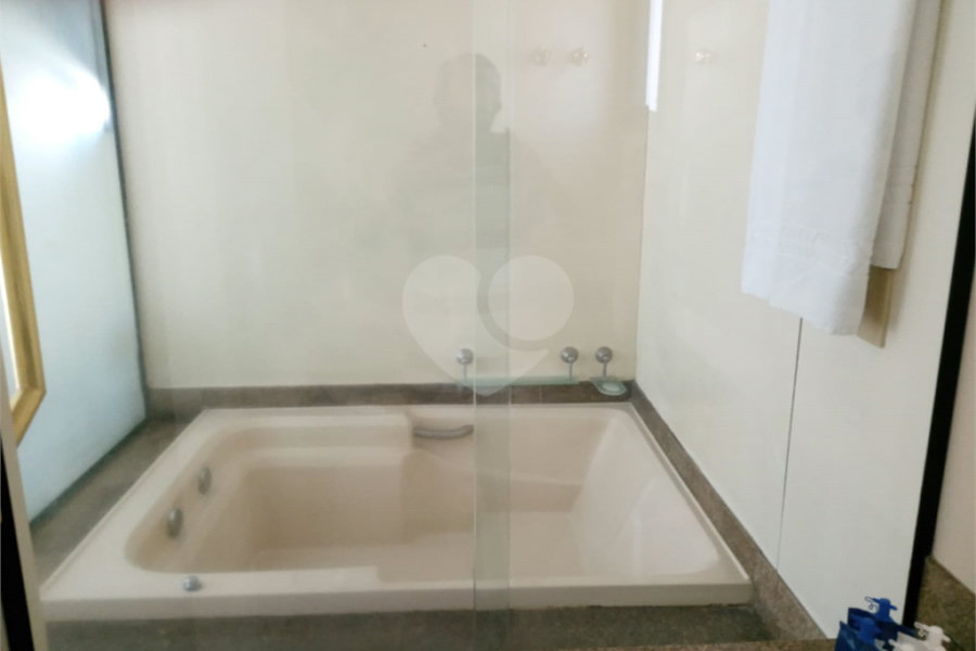 Flat à venda com 1 suíte em Santana, São Paulo, SP