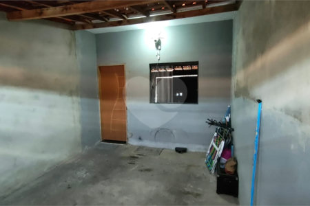 Casa de Vila para alugar com 2 quartos em Lopes de Oliveira, Sorocaba, SP