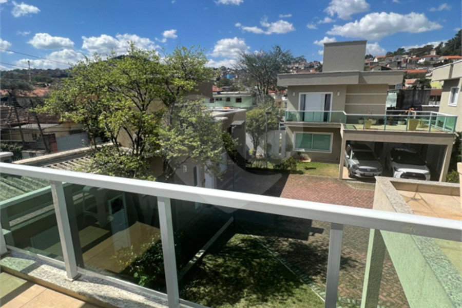 Casa à venda com 4 suítes no condomínio Residencial Jabuticabeiras, São Paulo - SP
