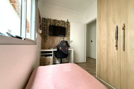 Sobrado à venda com 3 quartos, sendo 1 suíte, em Vila Irmãos Arnoni, São Paulo, SP
