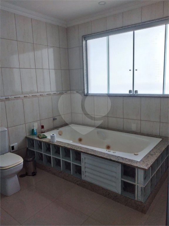 Casa à venda com 2 suítes no condomínio Residencial Colinas do Magarça, Rio de Janeiro - RJ