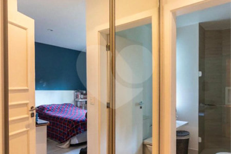 Apartamento à venda com 4 quartos, sendo 3 suítes, em Campo Belo, São Paulo, SP