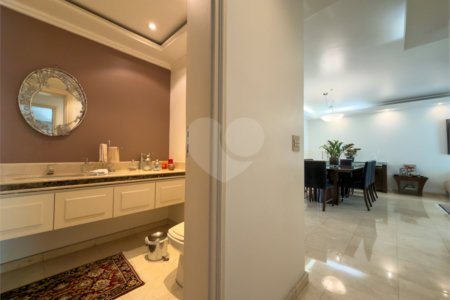 Apartamento com 190 metros 3 suítes 4 vagas de garagem