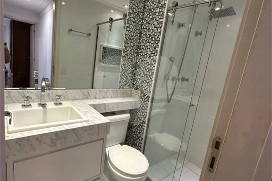Apartamento à venda com 3 quartos, sendo 1 suíte, em Morumbi, São Paulo, SP