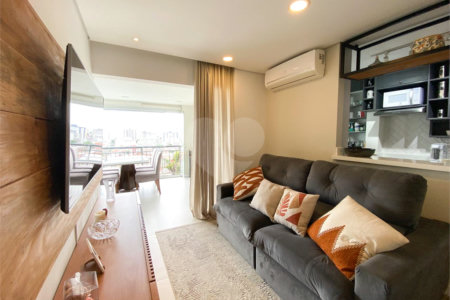 Apartamento à venda com 2 quartos, sendo 1 suíte,  em Tucuruvi, São Paulo, SP